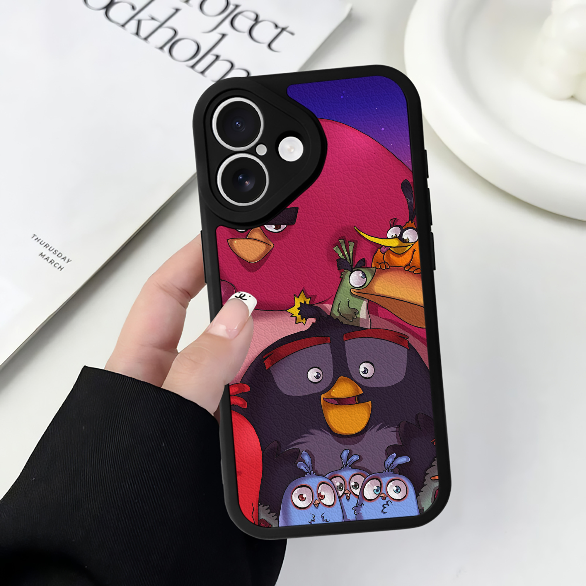 （画像用） Angry Birds アングリーバード 【iPhone 16シリーズ対応】シリコンスマホケース（レザー調） 材質：シリコン